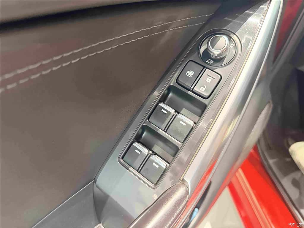 Mazda Atenza, 2018 25
