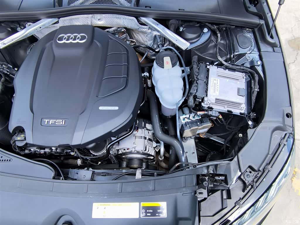 Audi A4L, 2020 11