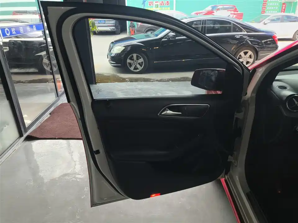 Mercedes-Benz Class B