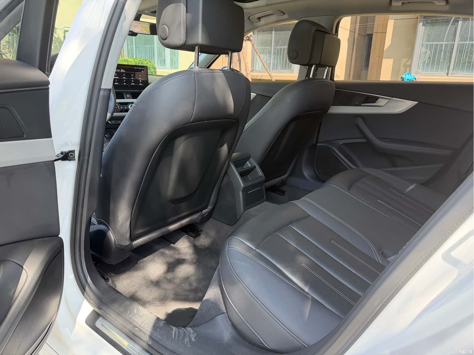 Audi A4L, 2022 6