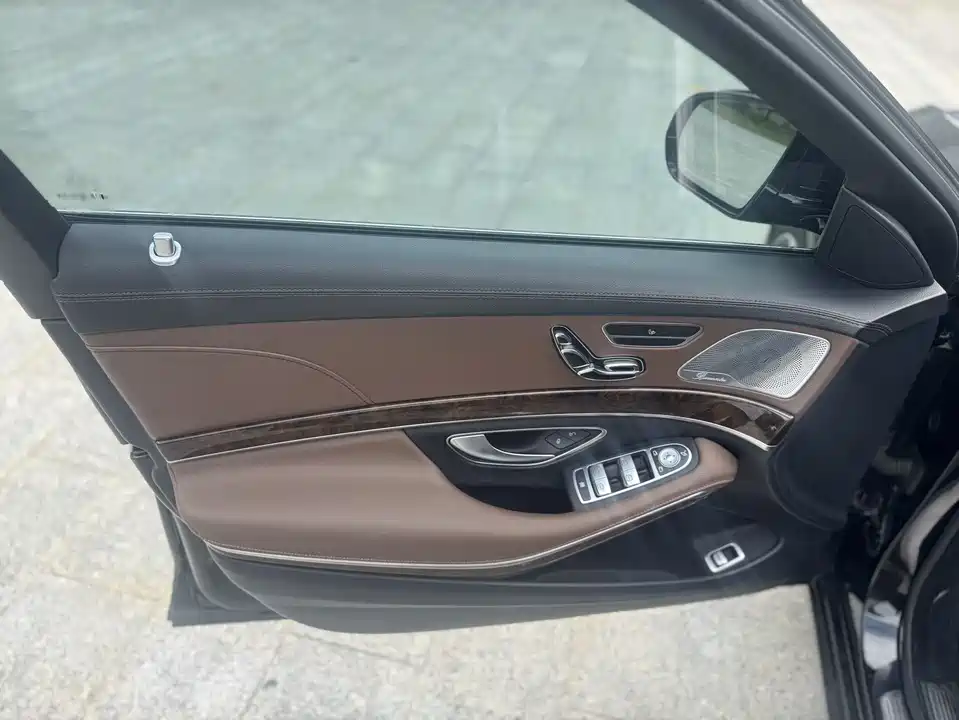 Mercedes-Benz S-class Mercedes-Benz S-class