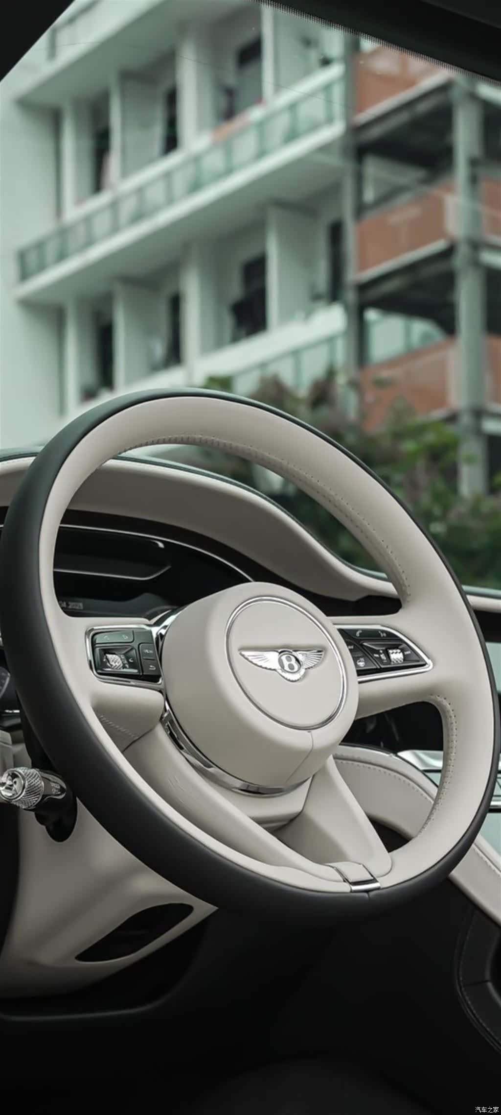 Bentley Continental GT, 2022 10