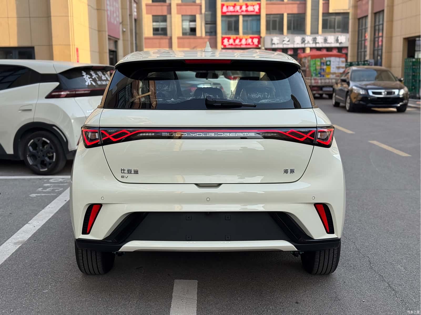 BYD Dolphin, 2026 11