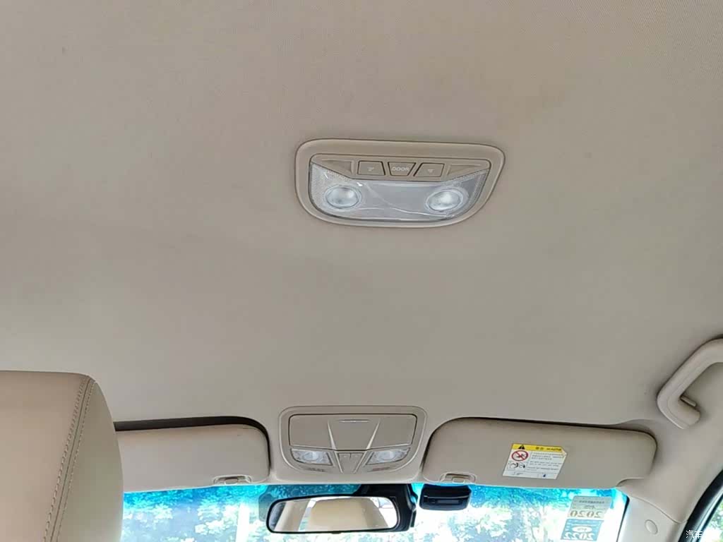 Geely Emgrand, 2018 18