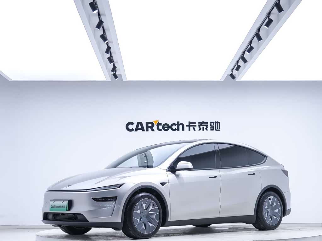 Tesla Model Y L