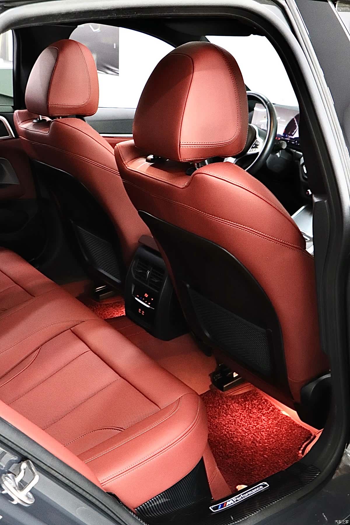 BMW 4 Series, 2024 17