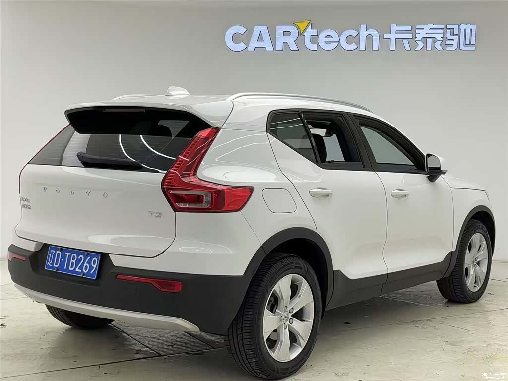 Volvo XC40, 2019 4