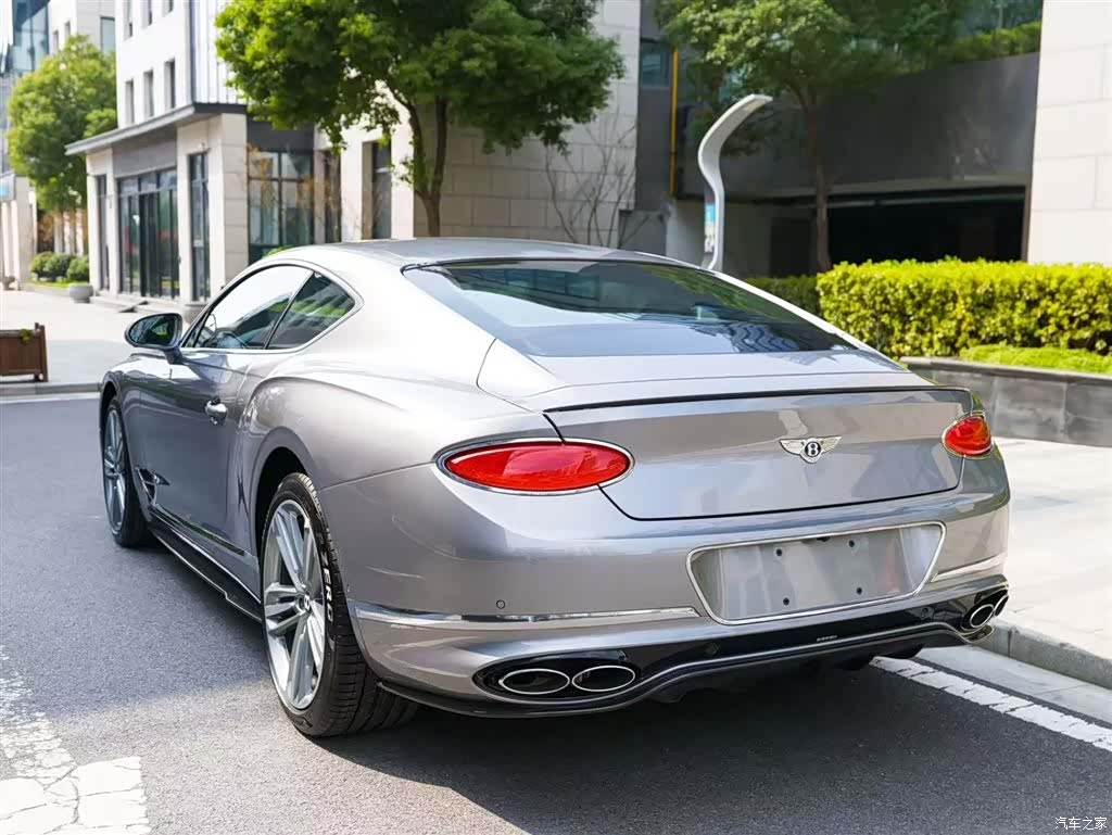 Bentley Continental GT, 2023 13