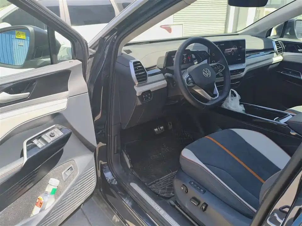 Volkswagen ID.6 CROZZ