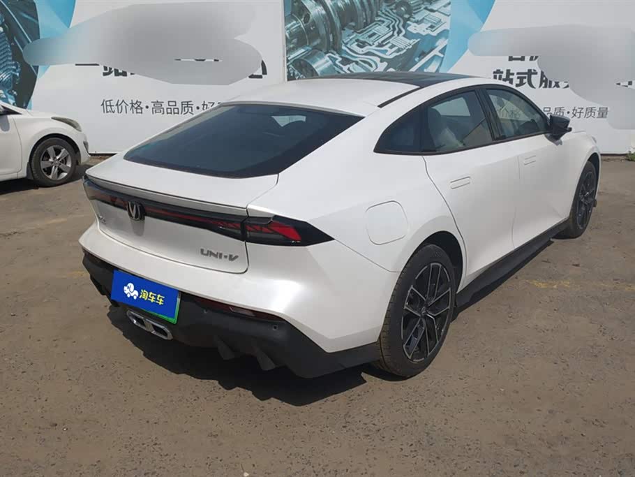 Changan UNI-V Smart iDD