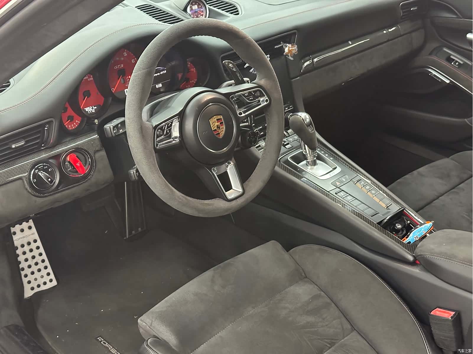 Porsche 911, 2018 9