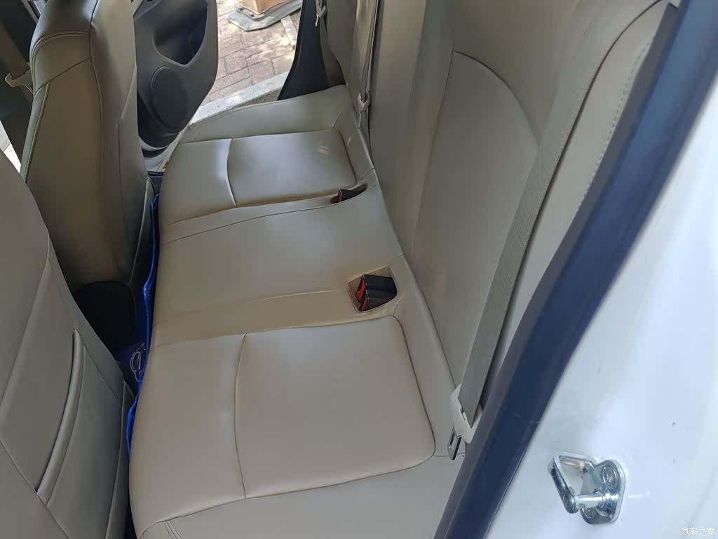 Chevrolet SE, 2016 18