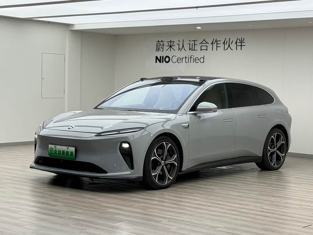 NIO ET5
