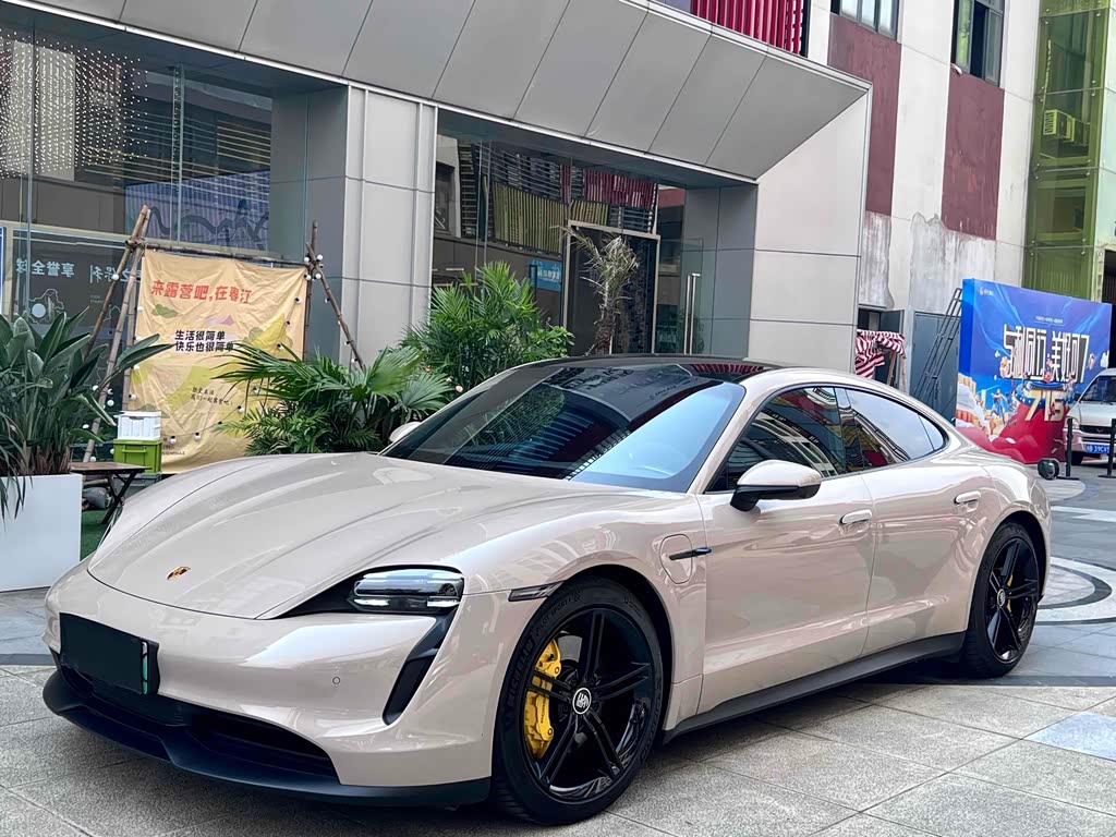 Porsche Taycan