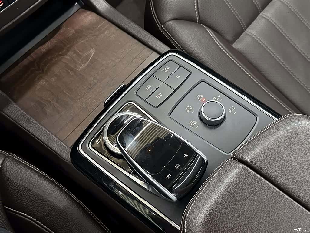 Mercedes-Benz GLE, 2016 14