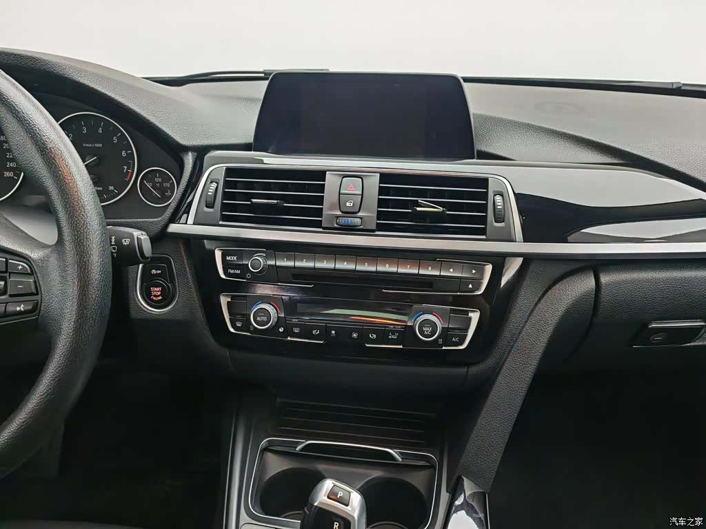 BMW 3 Series, 2016 12