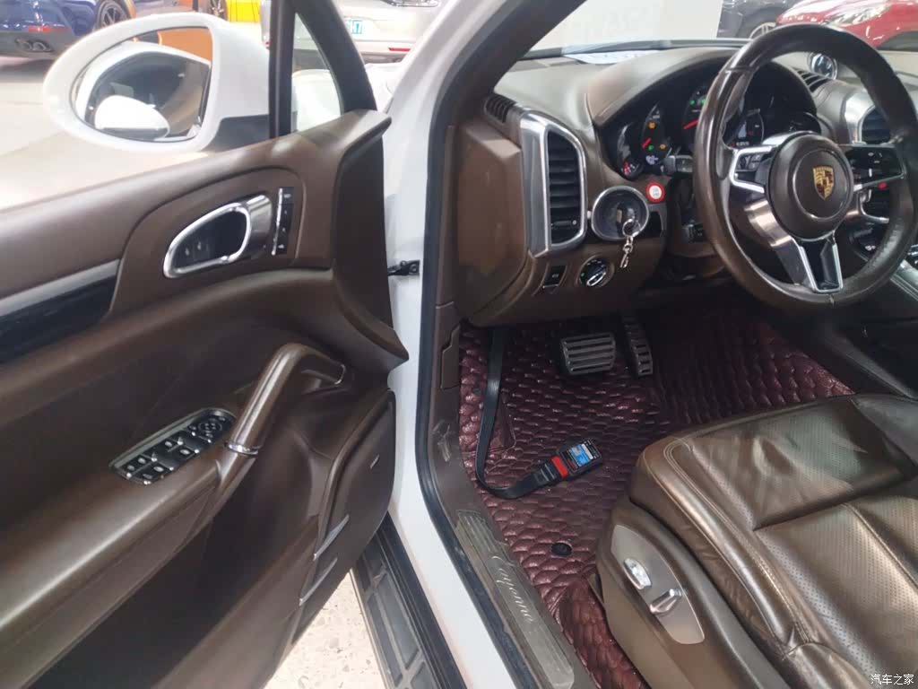 Porsche Cayenne, 2015 13