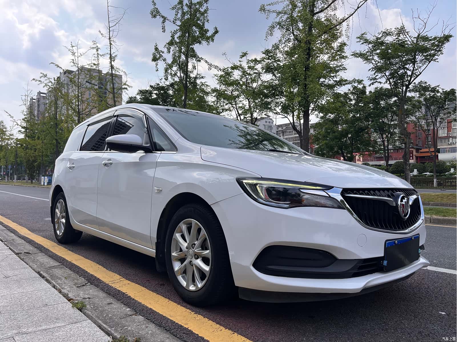 Buick GL6, 2019 3