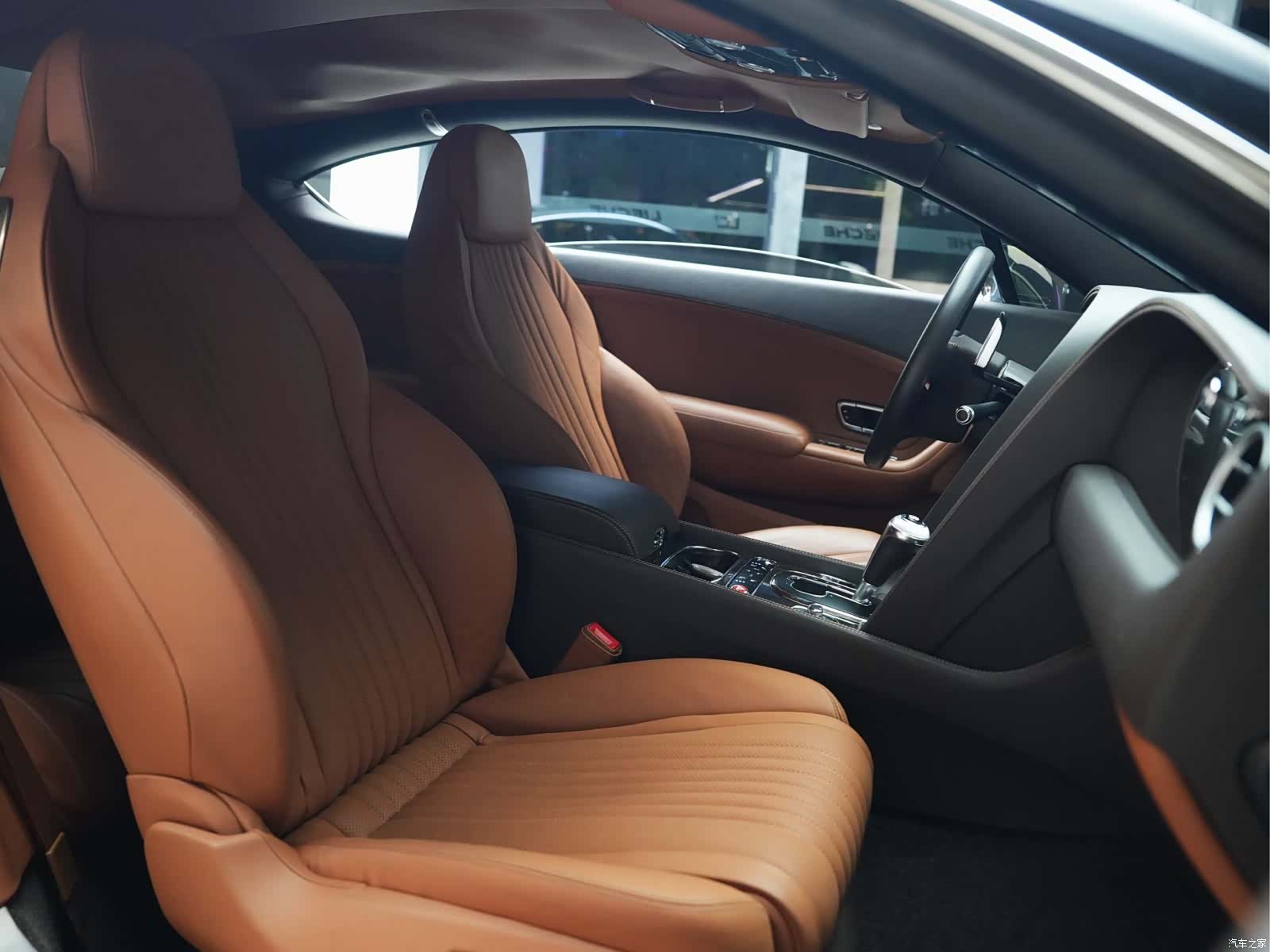 Bentley Continental GT, 2017 10
