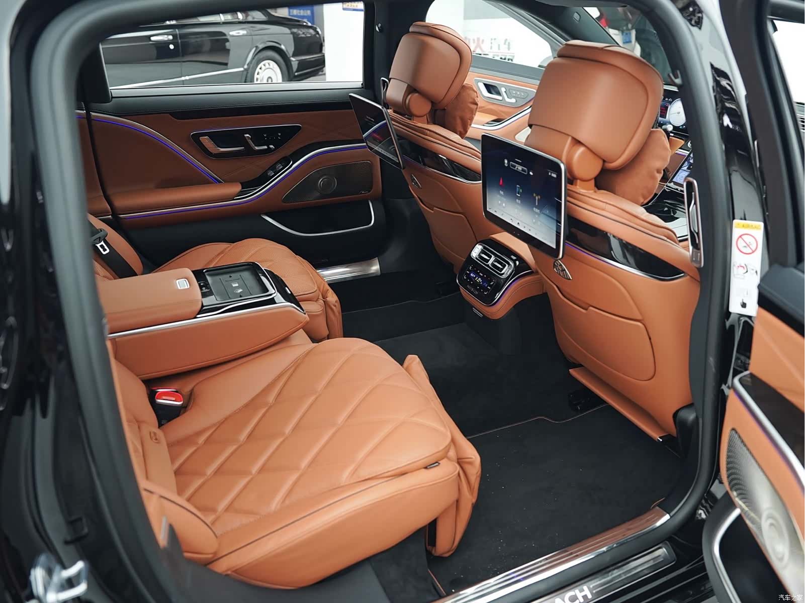 Maybach S-Class, 2024 12