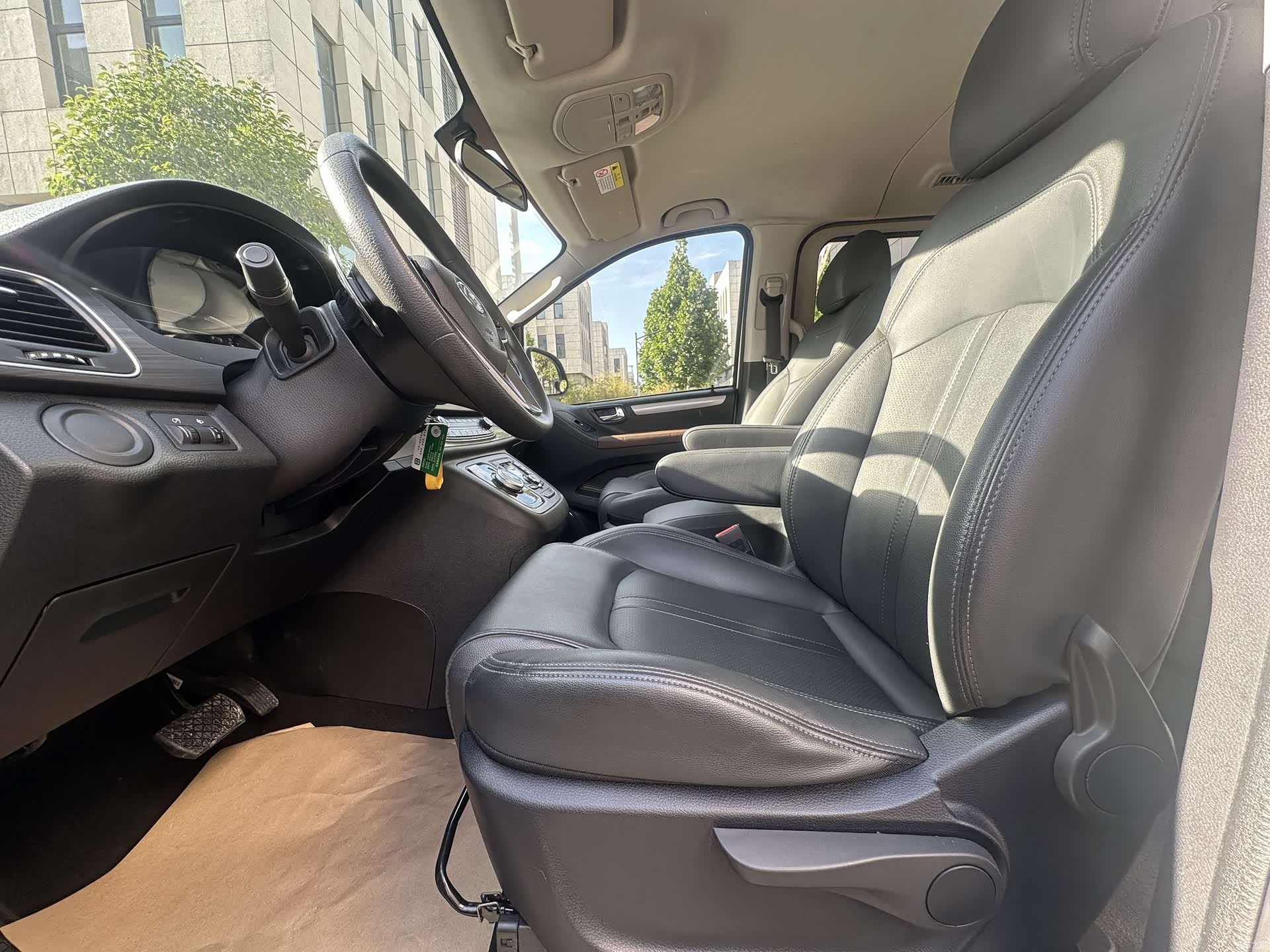 Maxus G10, 2022 15