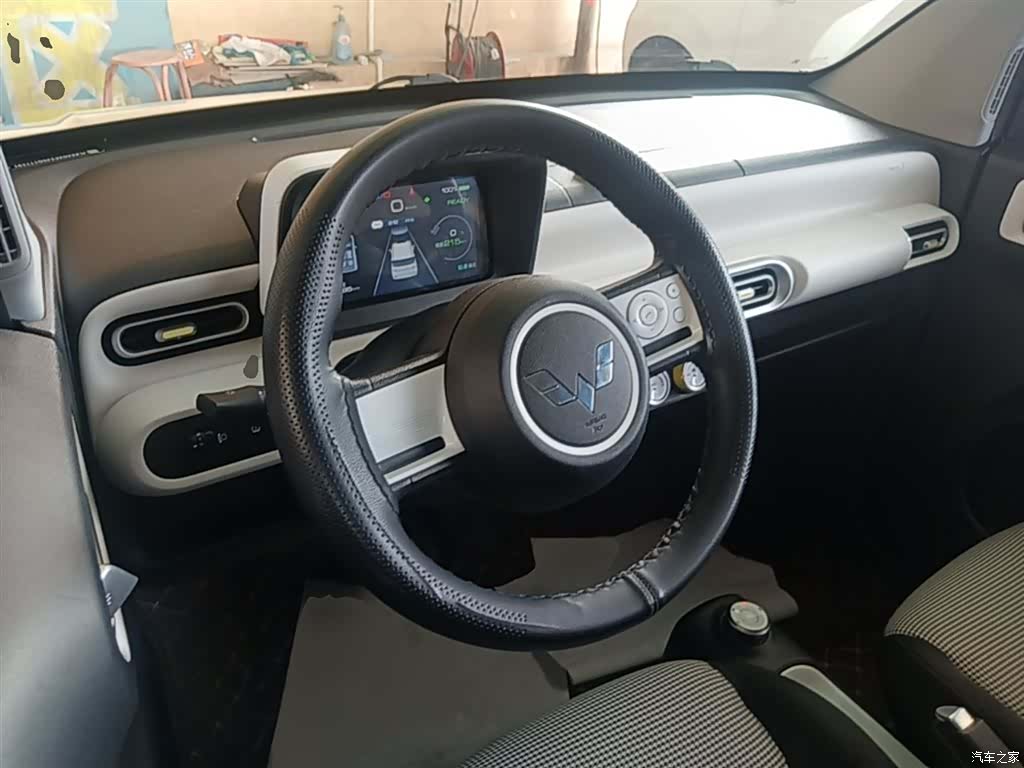 Wuling MINIEV, 2025 11