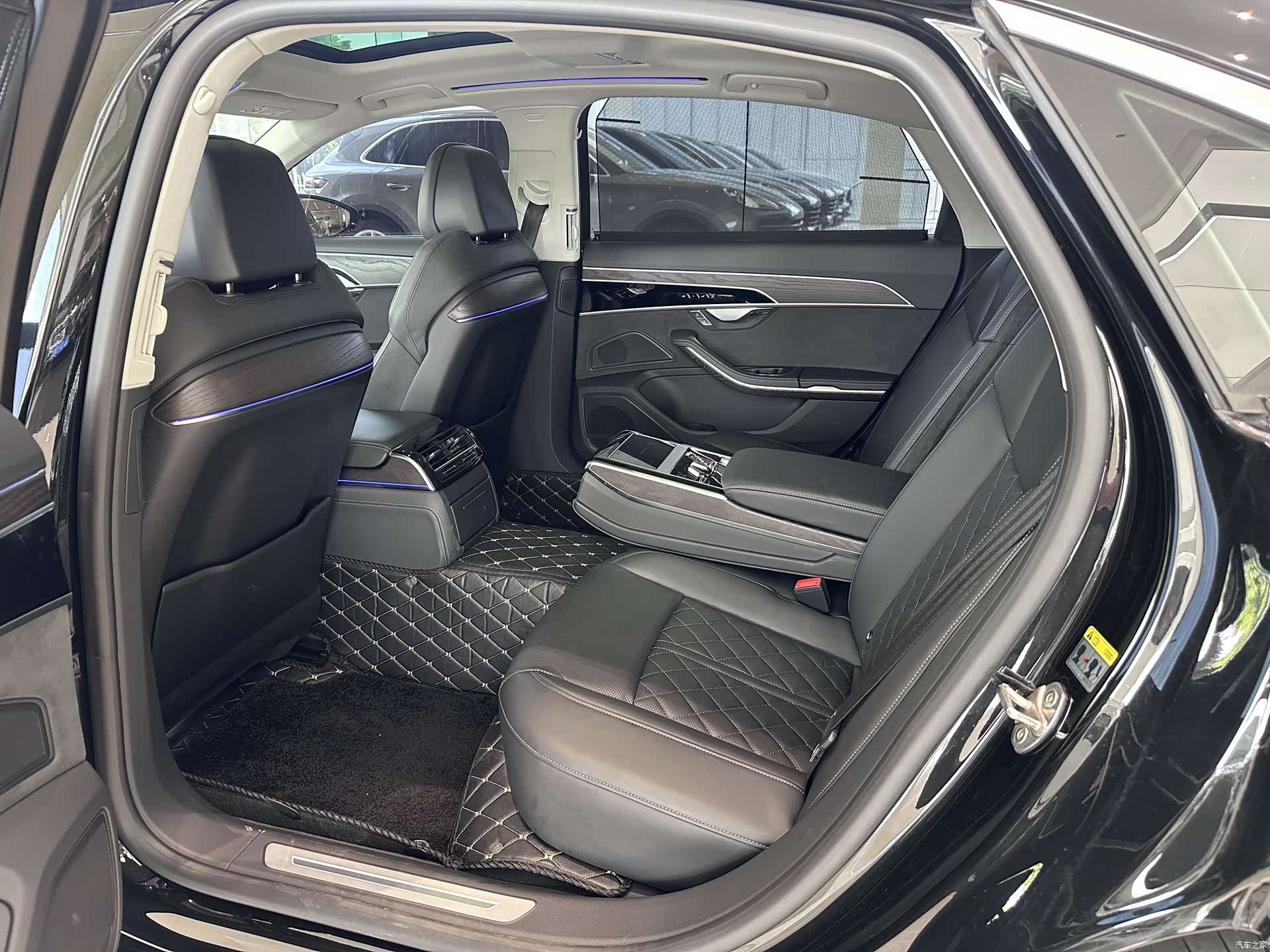 Audi A8L, 2023 9