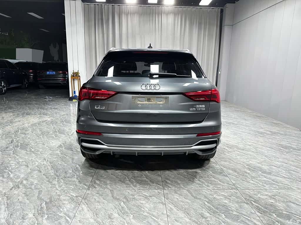 Audi Q3, 2022 все фото