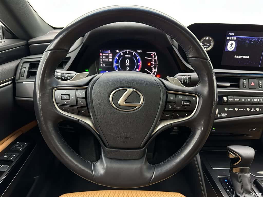 Lexus ES, 2022 10
