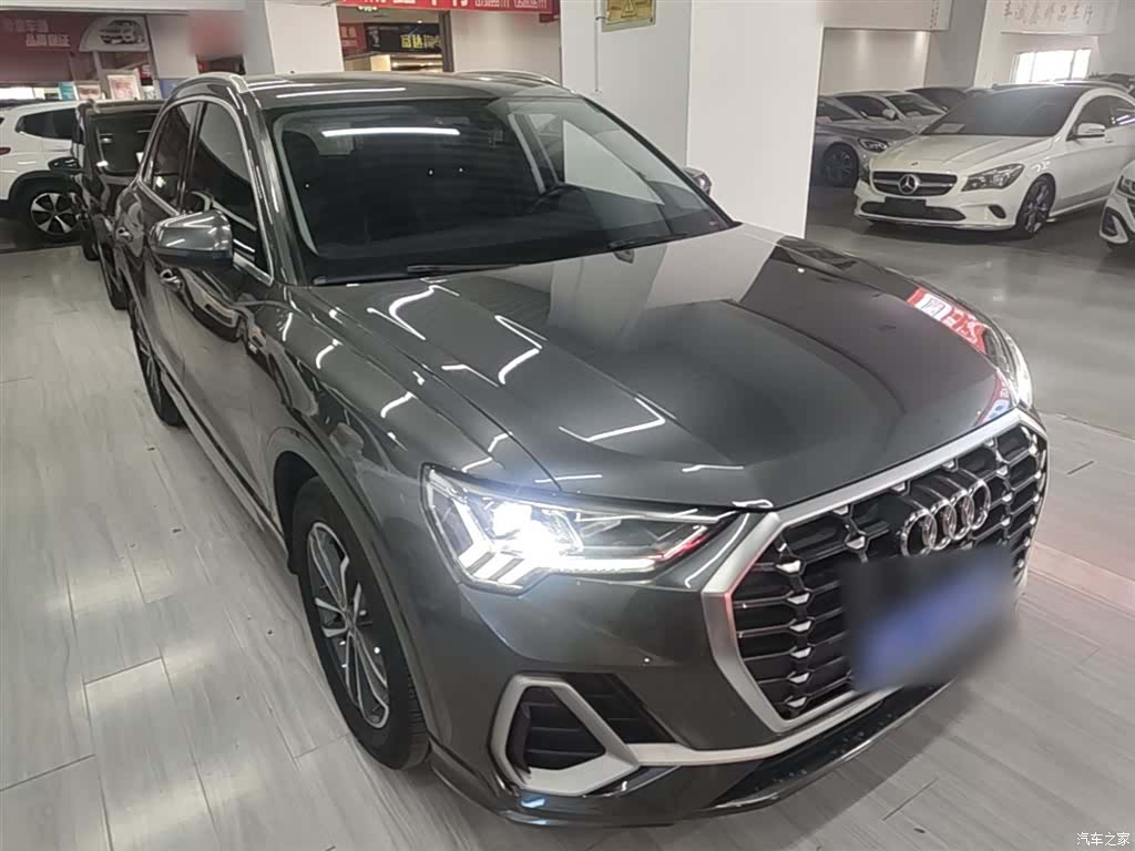 Audi Q3, 2021 4