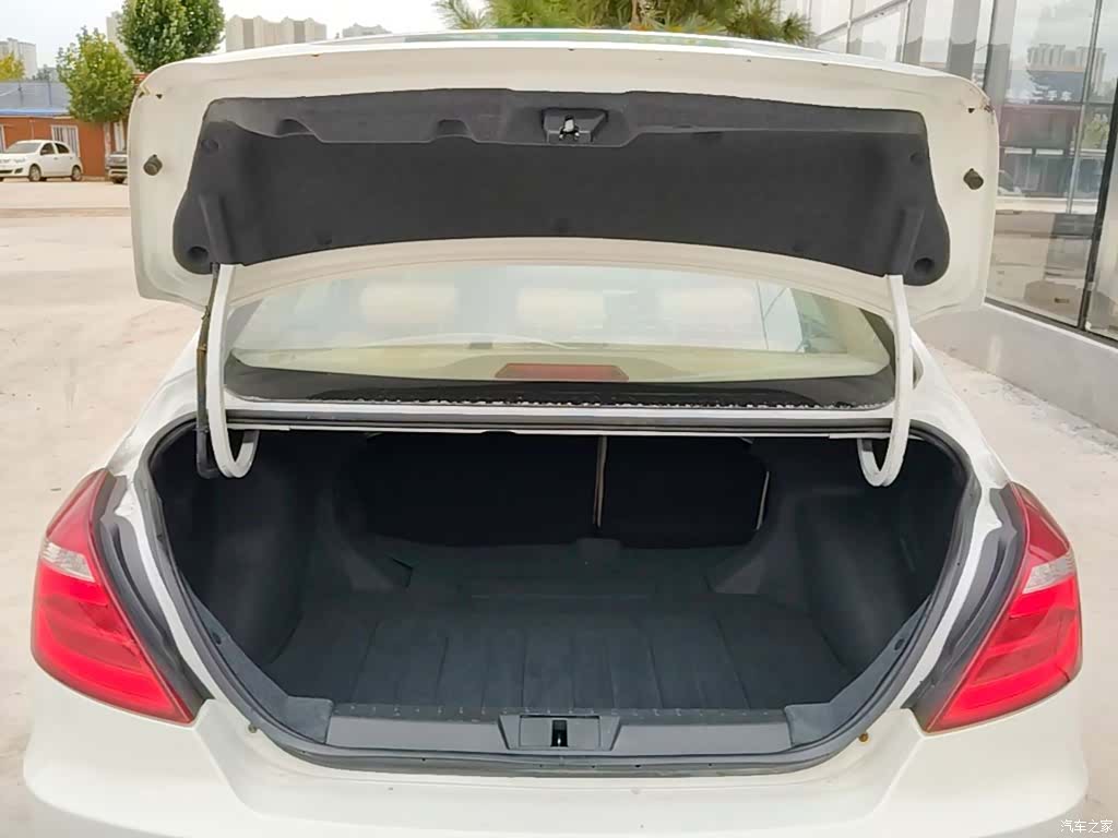 Geely Emgrand, 2017 19