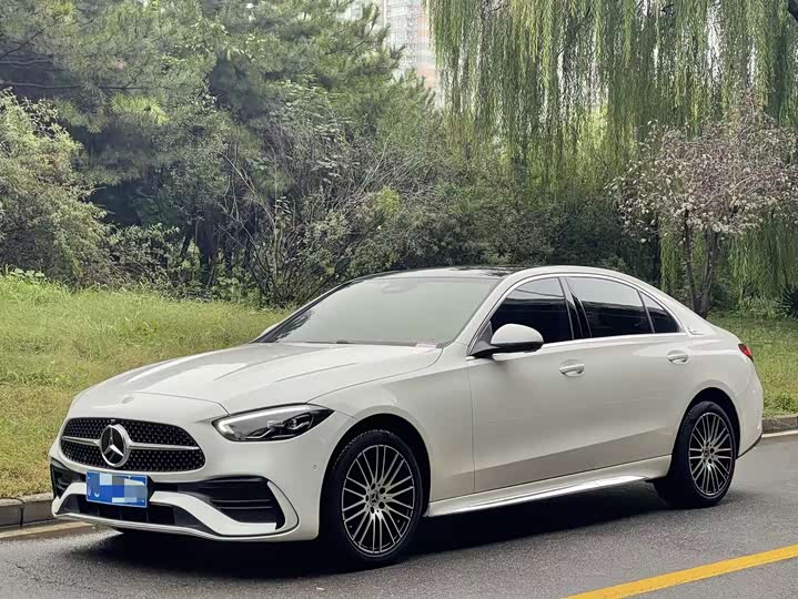 Mercedes-Benz C-Class 2024 — фото 1