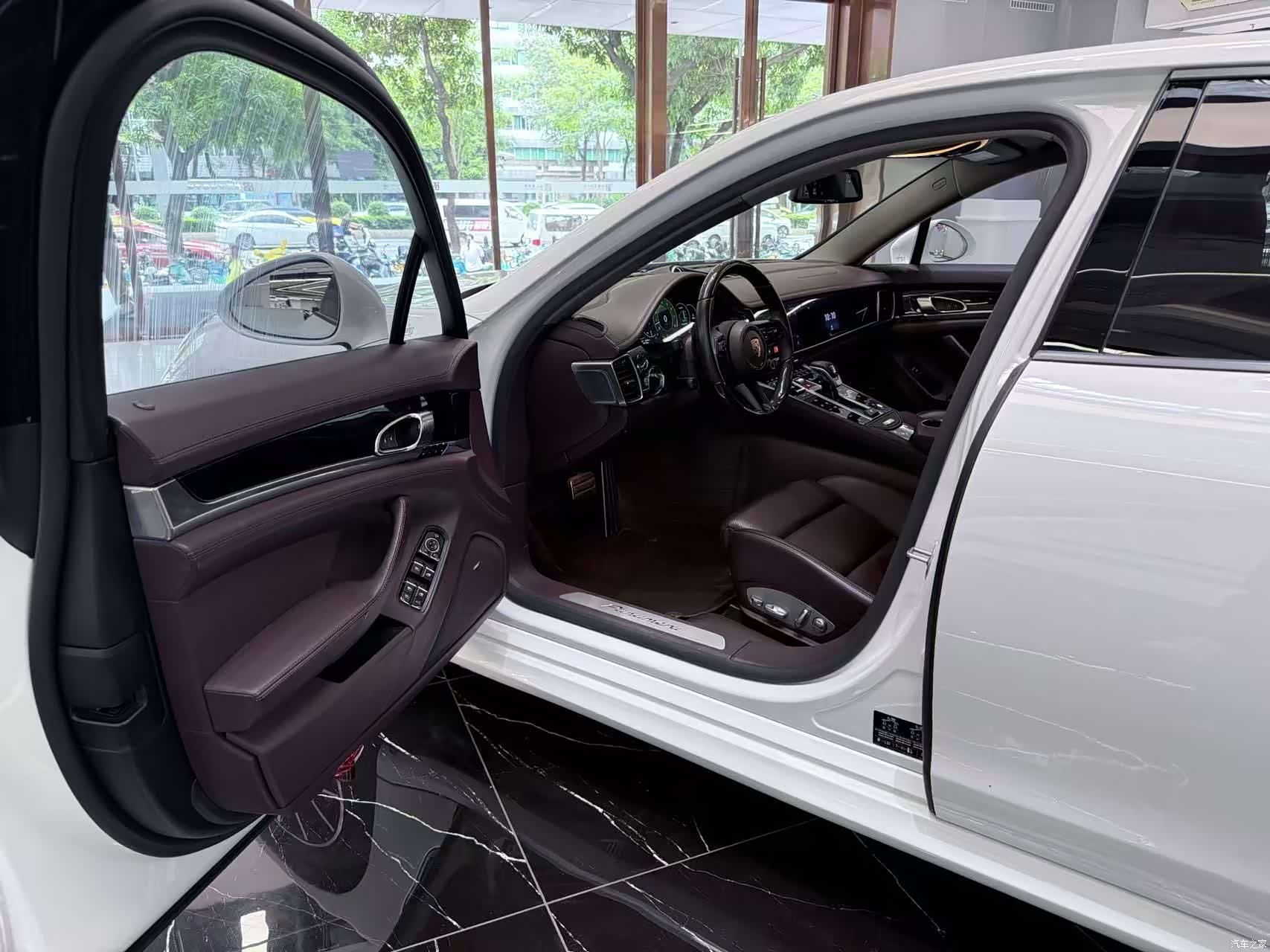 Porsche Panamera, 2015 9
