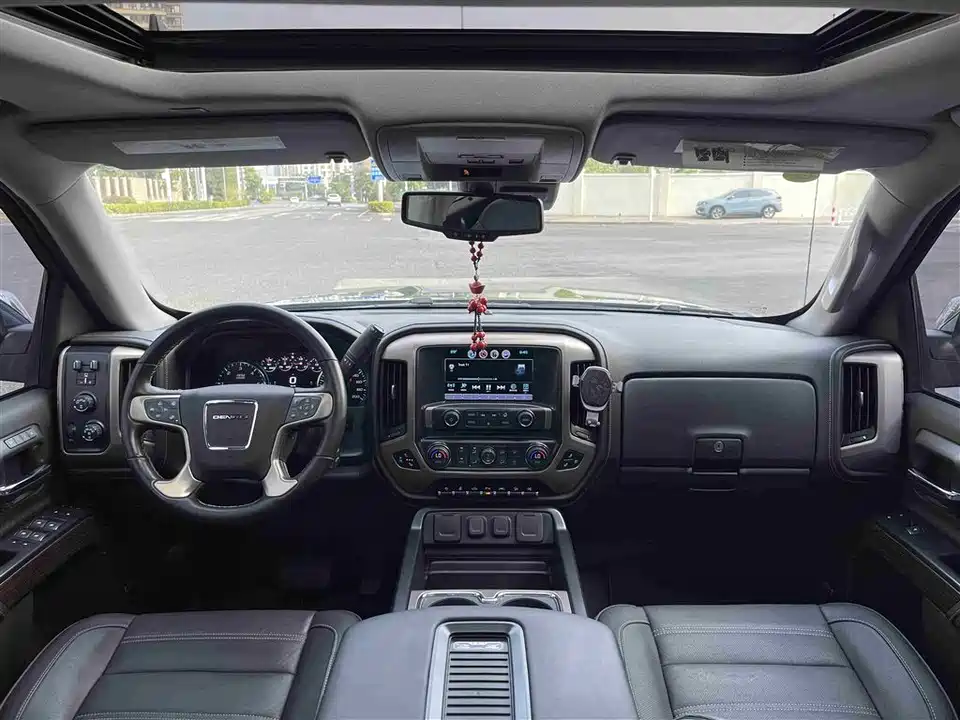 GMC SIERRA