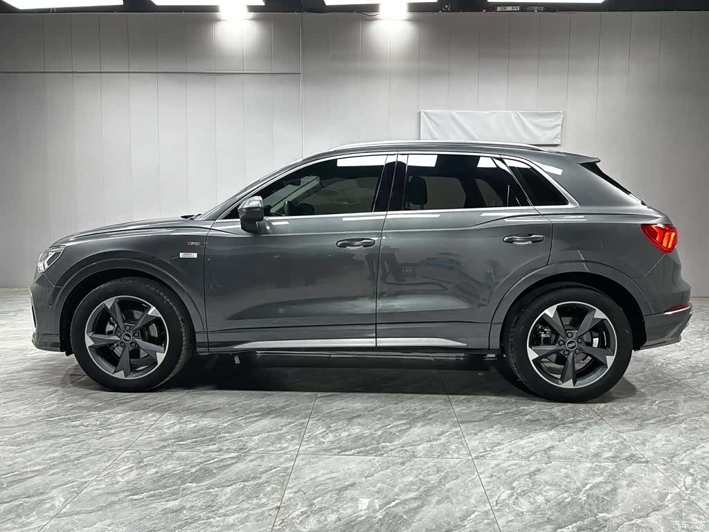 Audi Q3, 2023 8