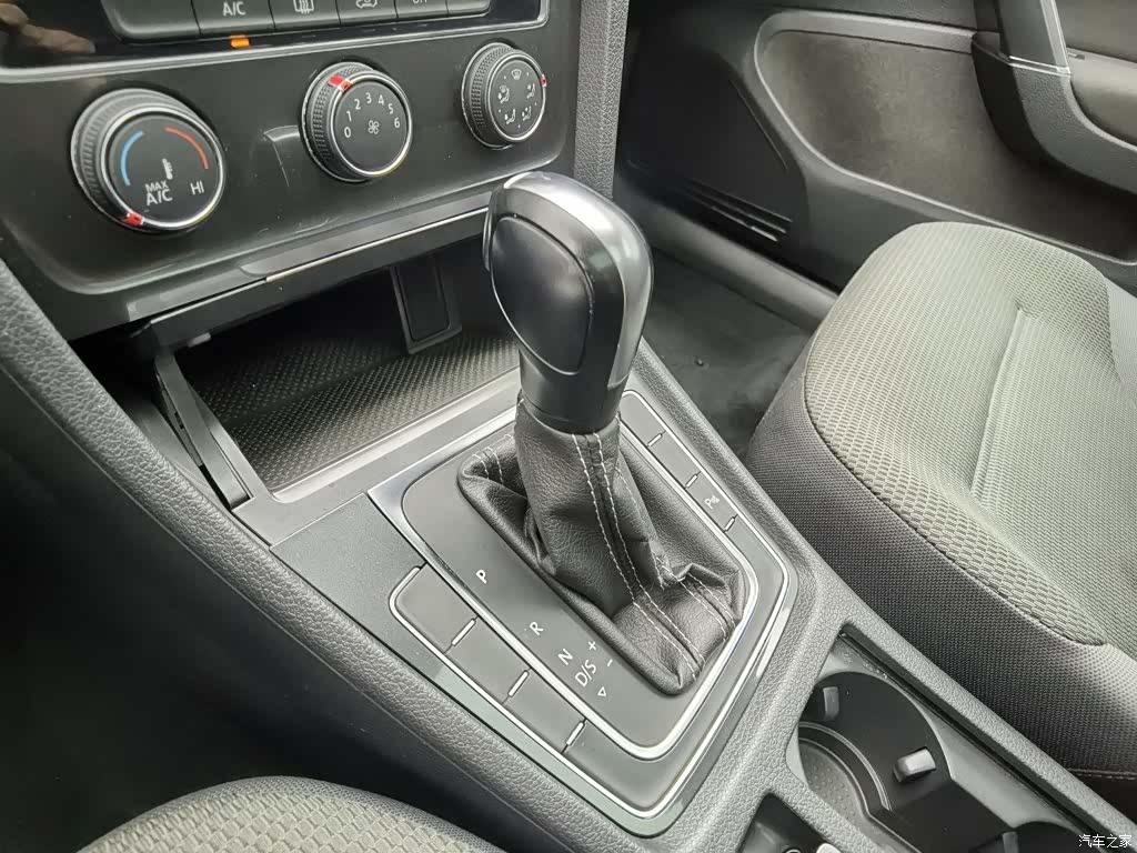 Volkswagen Golf, 2017 13