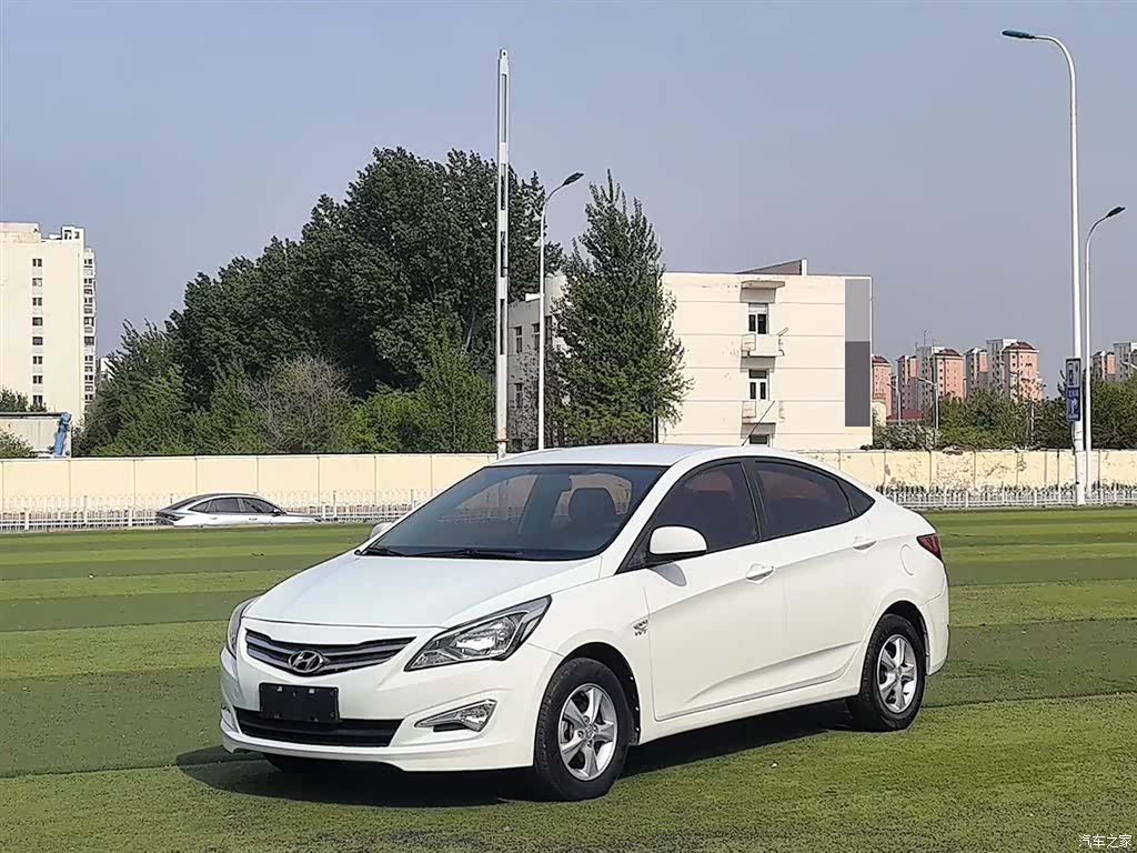 Hyundai GLS, 2016 1