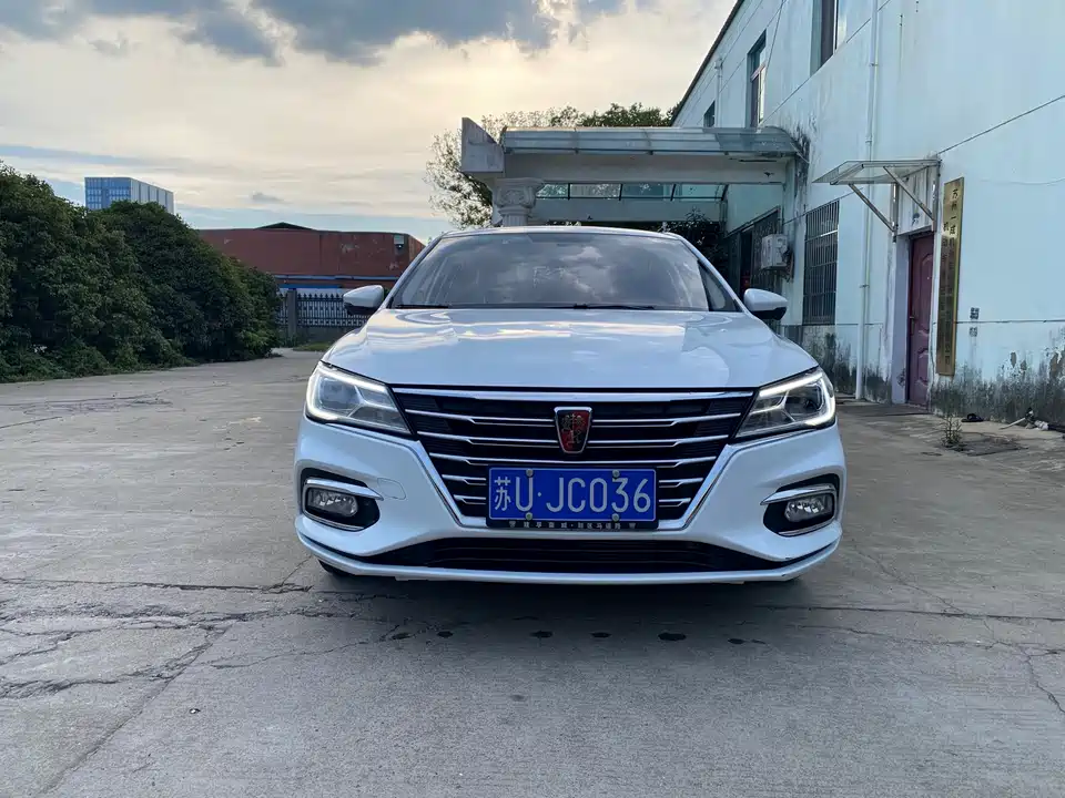 Roewe i5