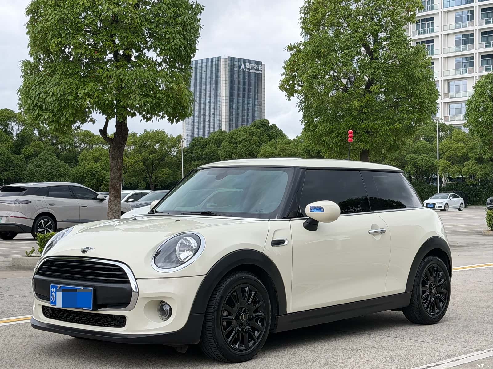 Mini ONE, 2020 3