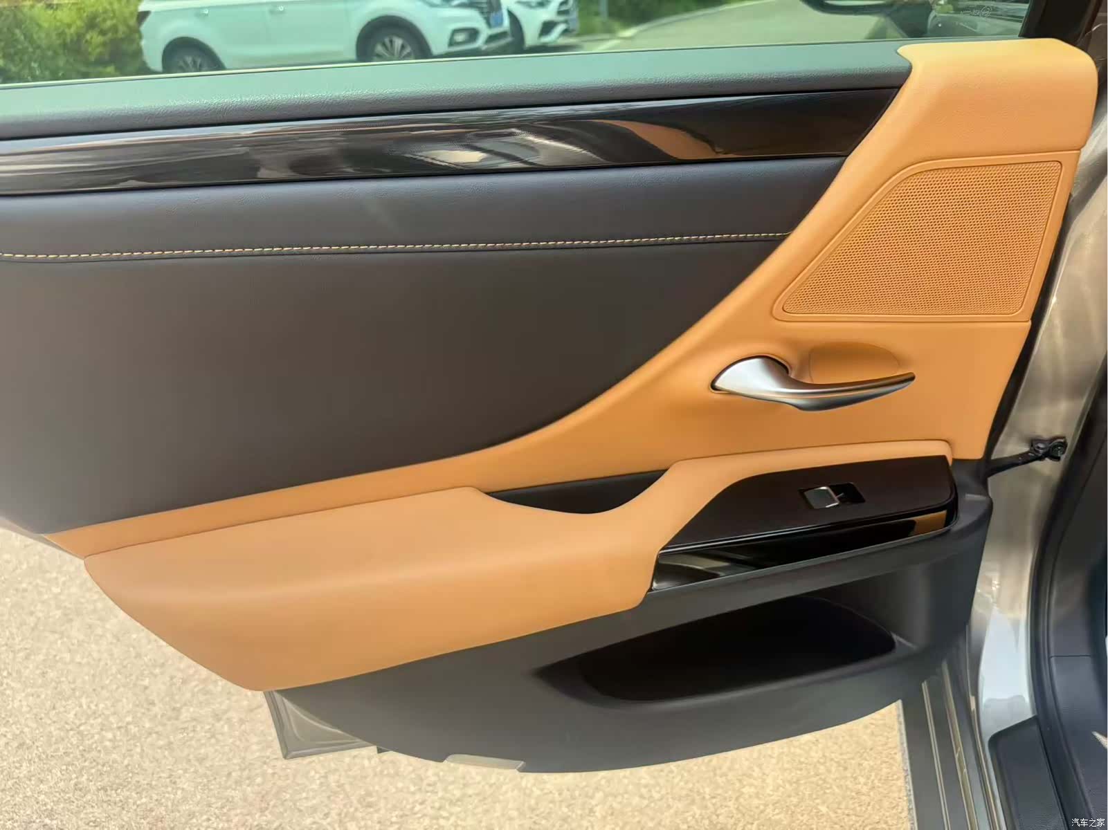 Lexus ES, 2023 6