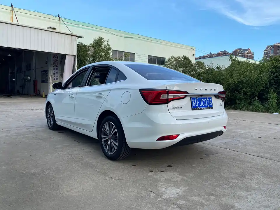 Roewe i5