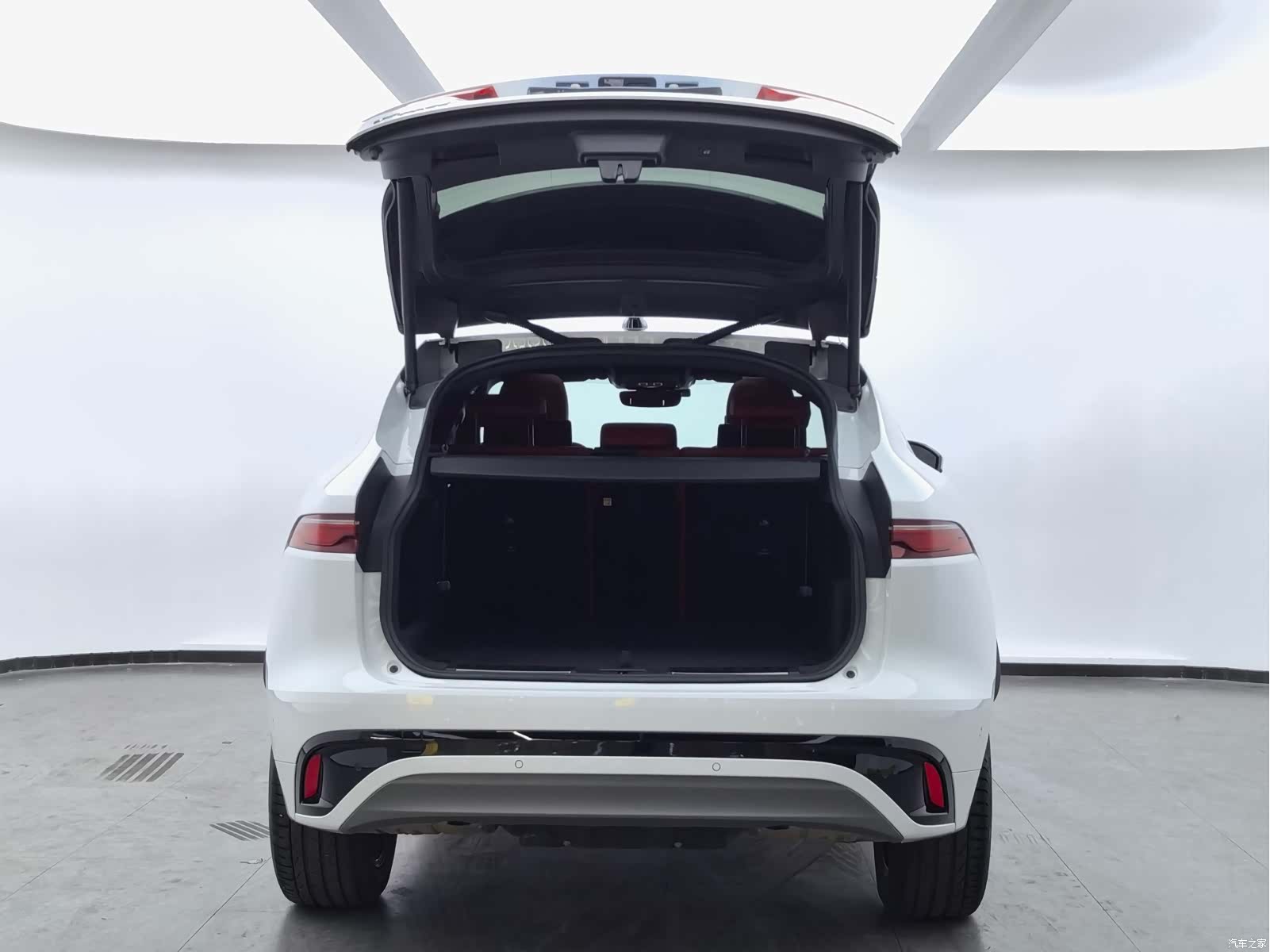 Jaguar F-PACE, 2021 12