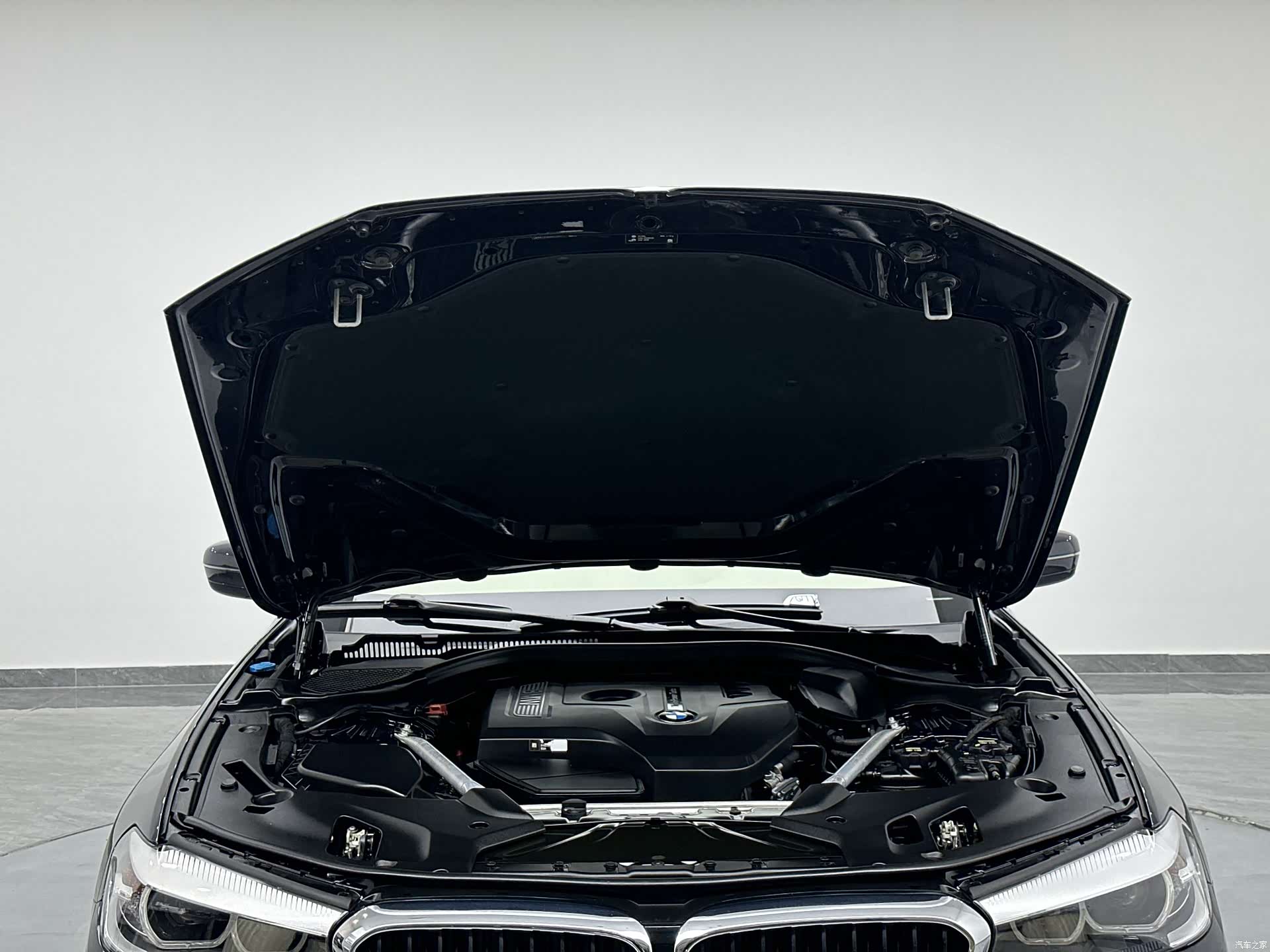 BMW 5 Series, 2018 26