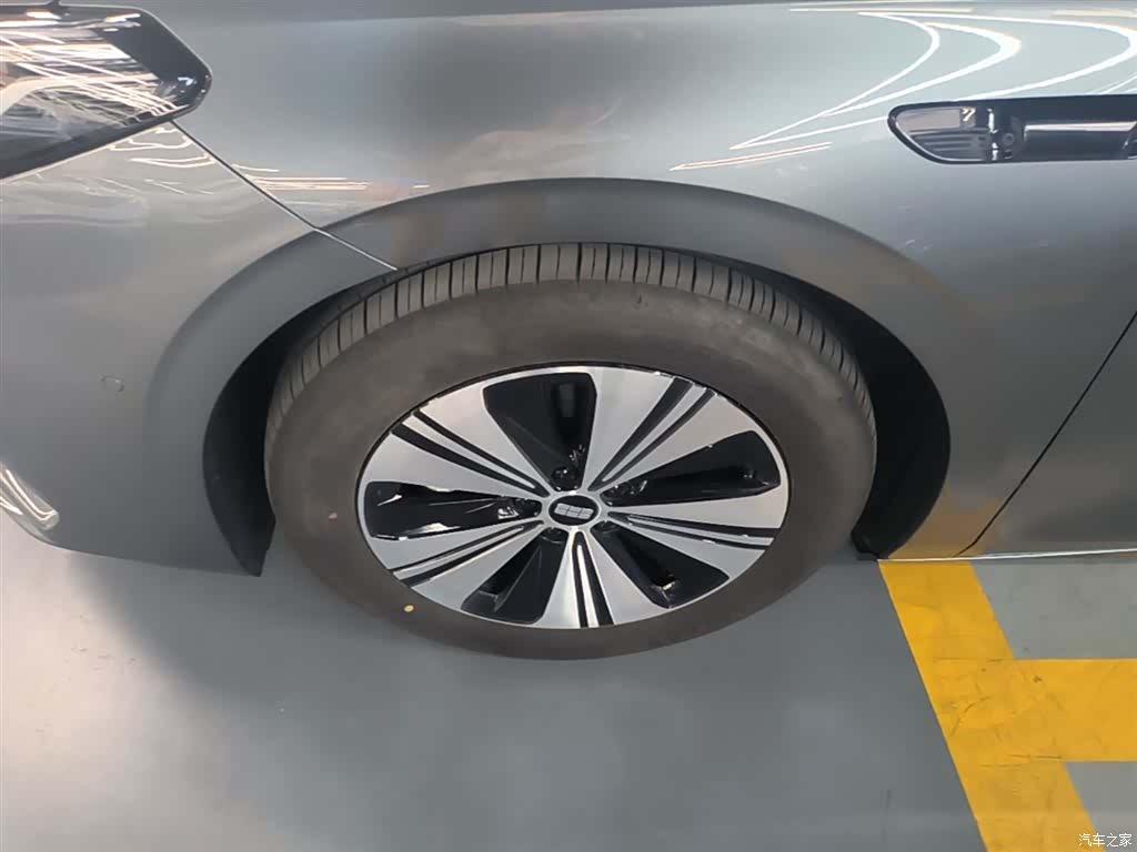 Geely A7, 2025 23