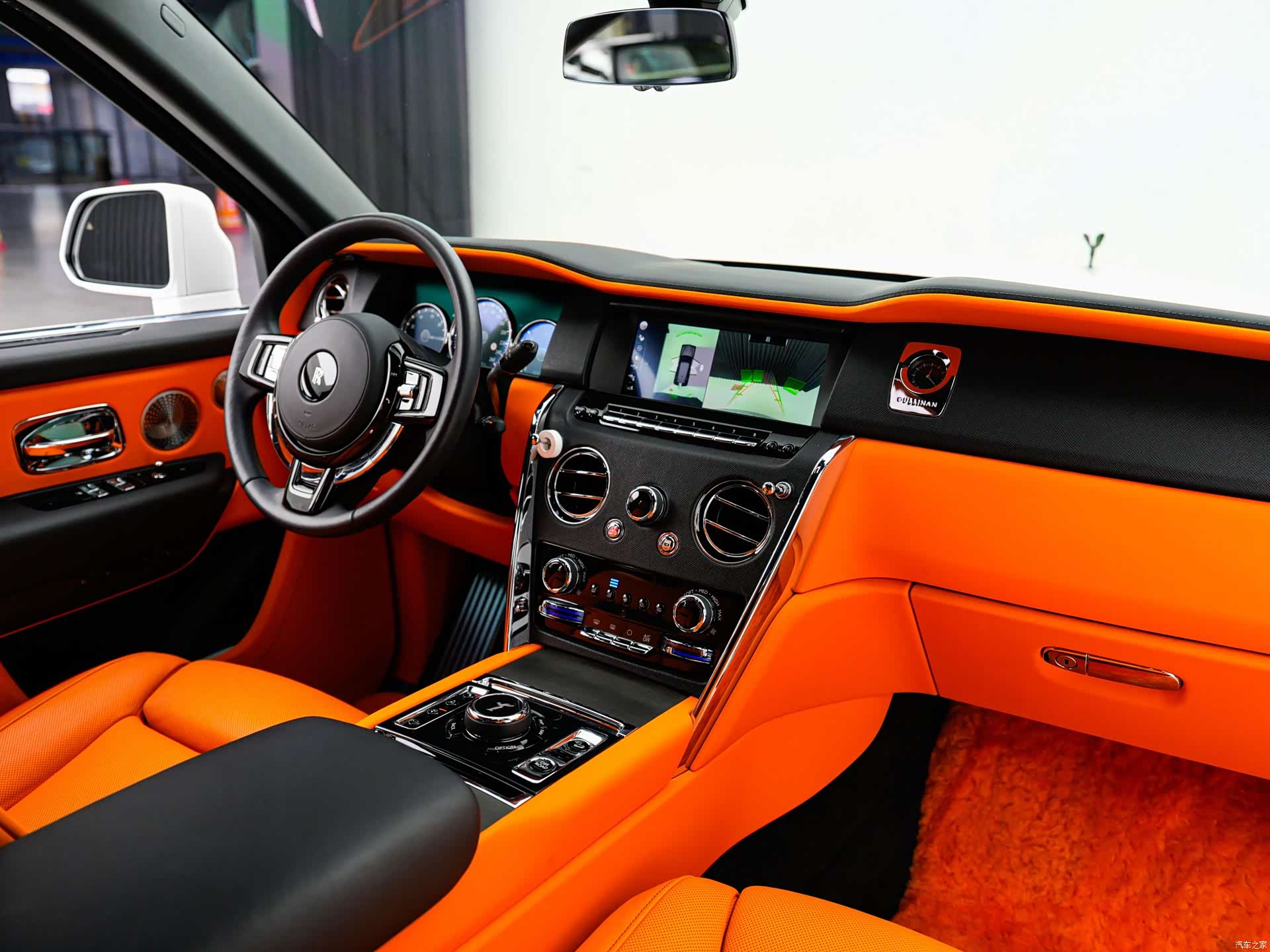Rolls-Royce Cullinan, 2022 все фото