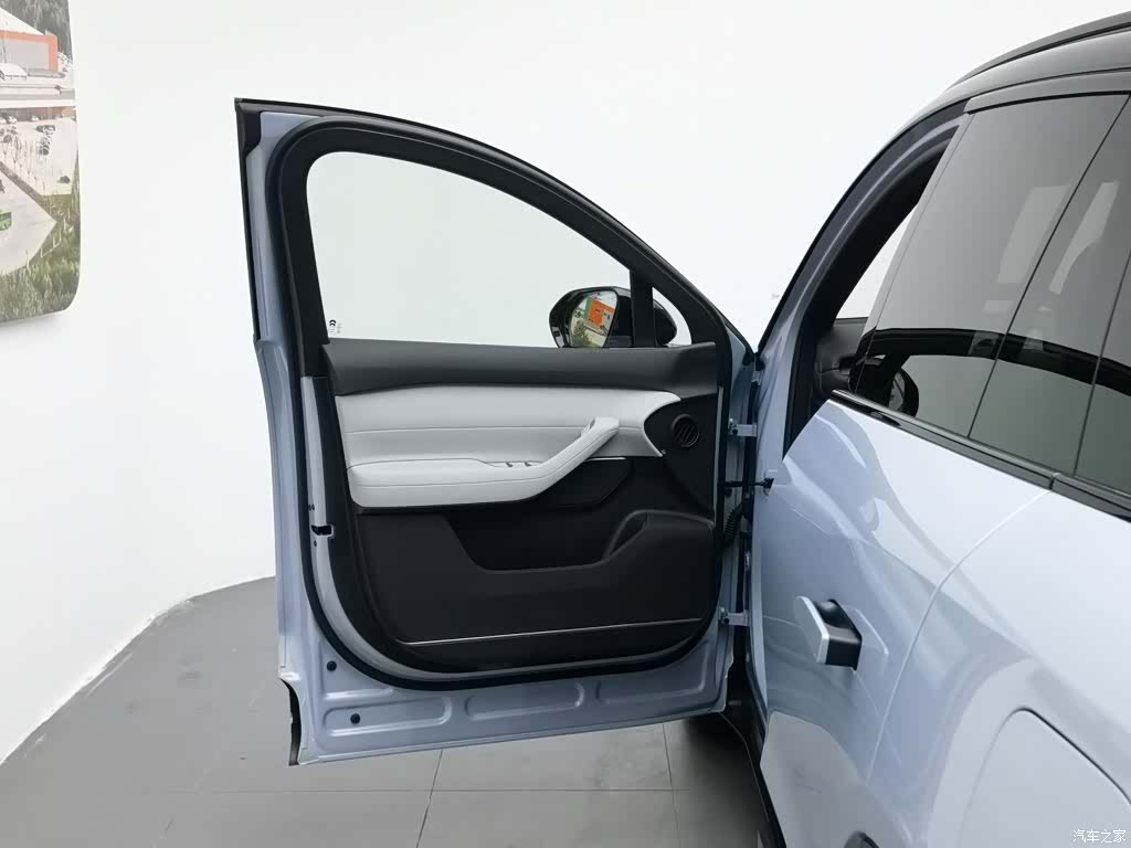 NIO ES6, 2025 8