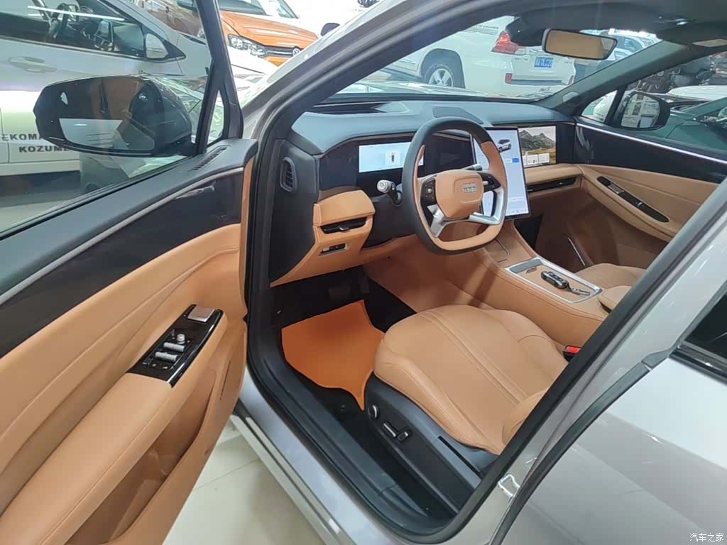 Geely Galaxy L7, 2025 12
