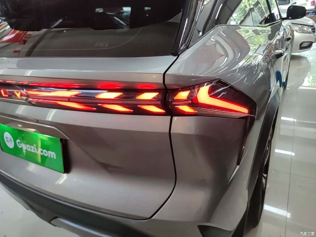 Geely Galaxy L7, 2025 24