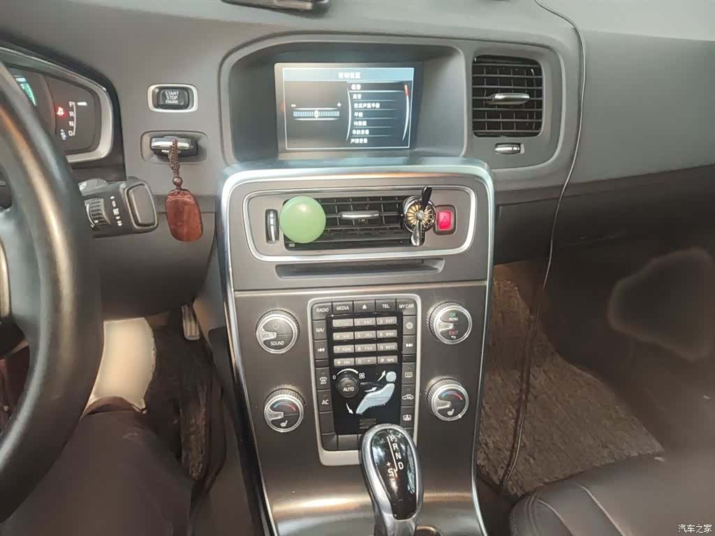 Volvo S60, 2014 6
