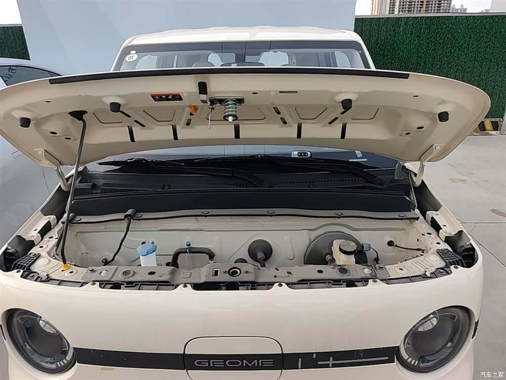 Geely Panda, 2025 20